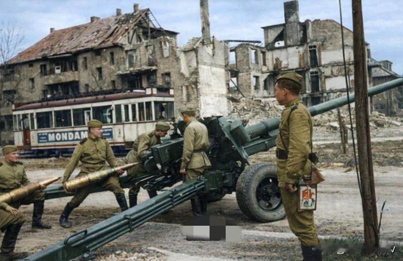 大家知道，苏联军事工业在第二次世界大战时期开发的BS-3型100毫米反坦克炮的技