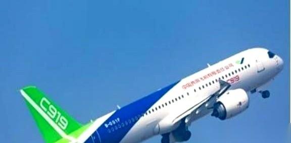 我们来聊聊C919。上千架的订单握在手里，东航、国航、南航排着队等提货，生产线正