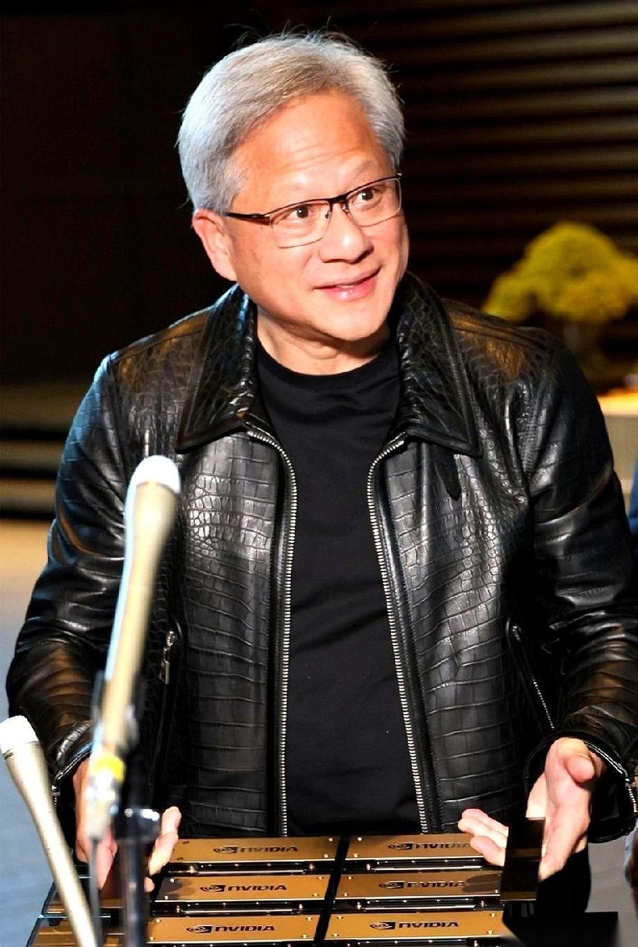 一家公司，快八成的员工，身价都超过了七百万。美元。我没写错，你也没看错。更