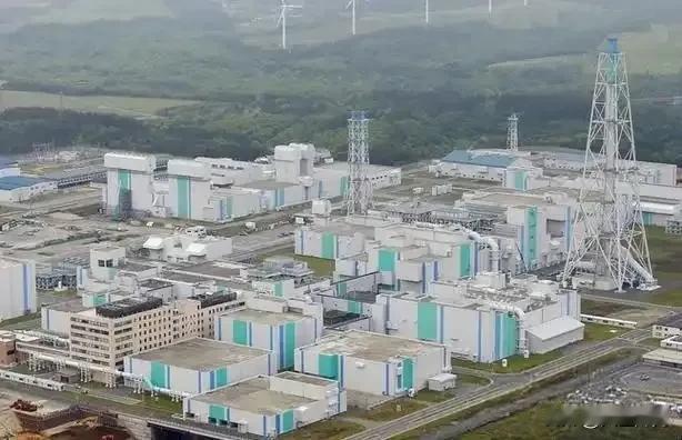 日本到底有没有能力造出核武器？这个话题常年被外界热议。很多人只看到日本嘴上的和平