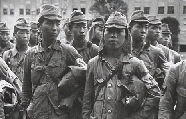 如果没有苏联，我们自己能打赢日本关东军吗？1945年夏天，苏联红军如潮水般涌