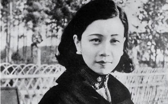 新婚之夜，于凤至说她不管张学良有多少女人，但她有一个条件“1916年十月末，灯