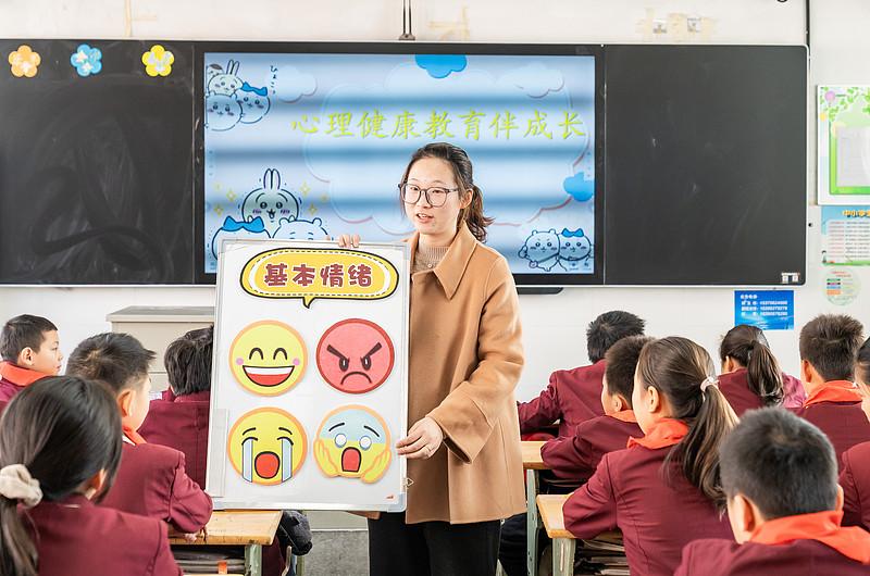 教师中最清醒的人，都有这10个特征，你中了几个？1. 情绪极度稳定：成天笑