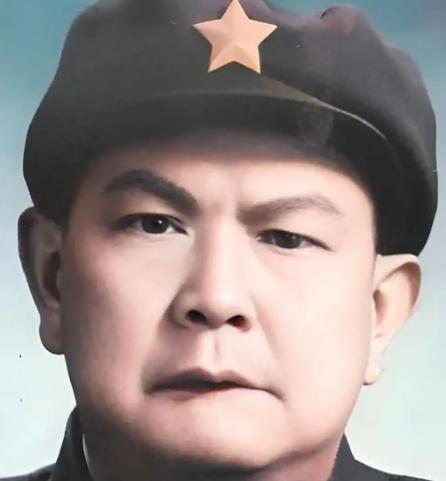 1941年，游击队长刘奎准备开会，队员王德却借口头疼去睡觉，刘奎意识到不对劲，就