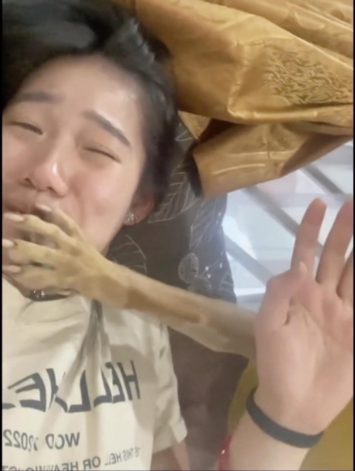 人，闭嘴
