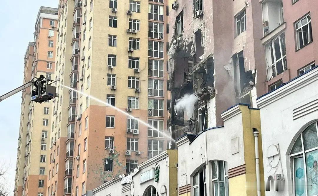 12月27日凌晨，当基辅的街头还飘着冷雾，当大多数市民还缩在被窝里酣睡，俄军的5