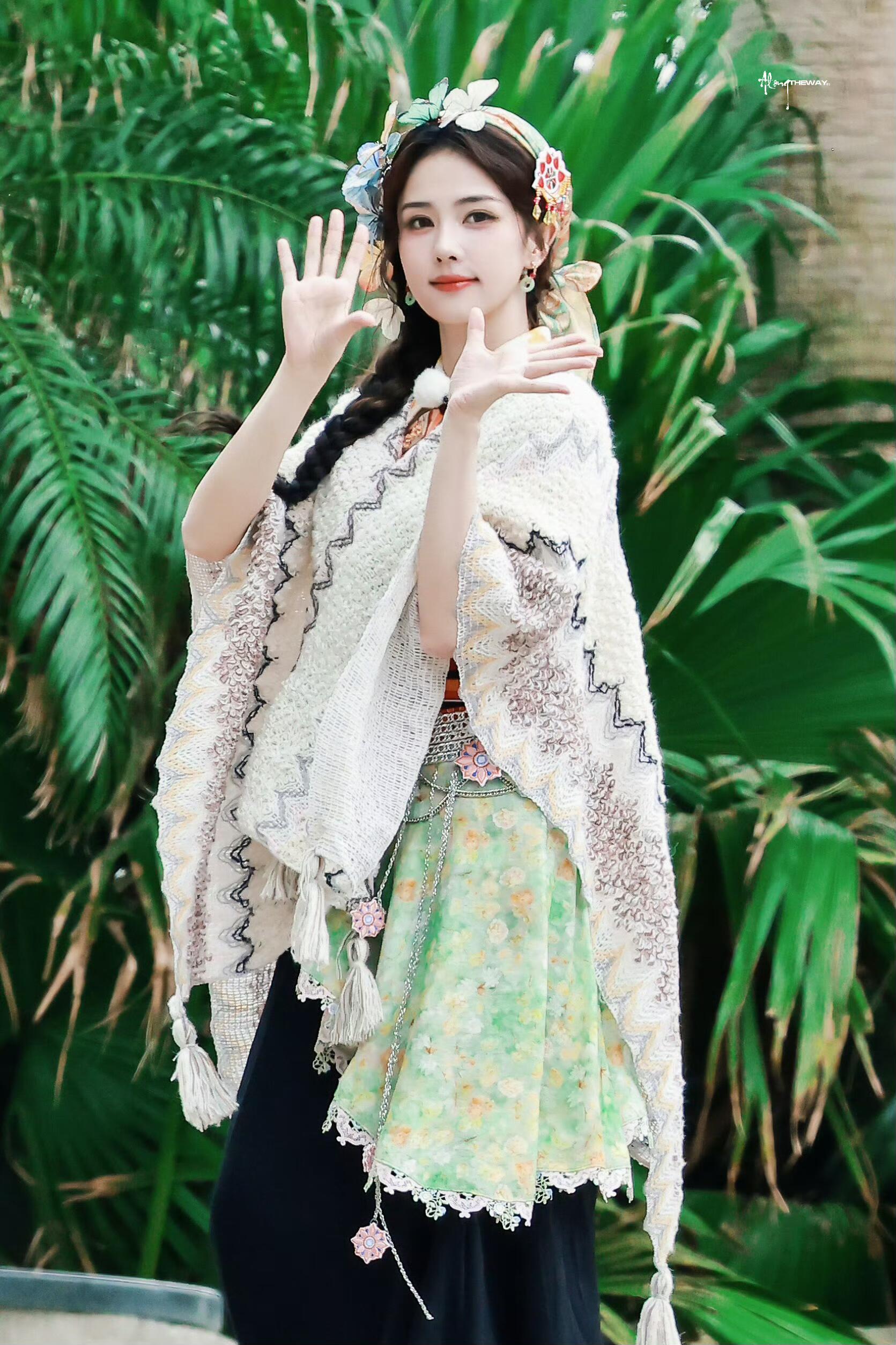 白鹿你果然没骗我白鹿诚不欺我！跑男14真的笑疯了，时团和跑男团相爱相杀。海上接