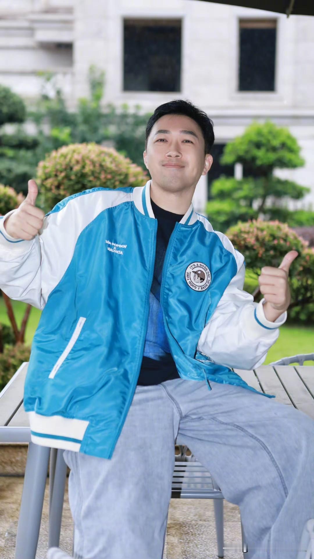 现在于正应该开心坏了！以前都说人家抄袭，但起码于正没找抢手，剧本都是自己写的