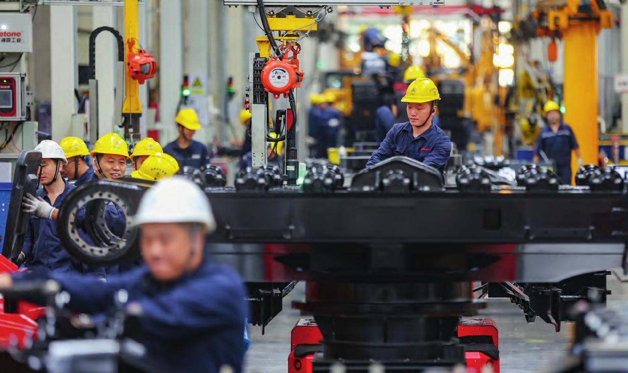 中国如今的遭遇，绝对世所罕见，你何曾见过一个工业第一的国家被数不清的小国挑衅？你