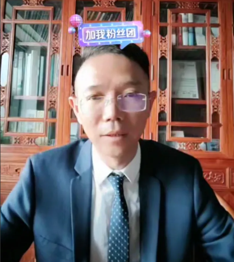最新消息，李律没有签字，在大家的意料之中，果然有蹊跷！李律下午终于回到了办公室