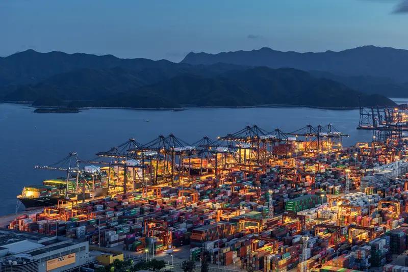 天津这座城市，给人的印象极为深刻。作为四大直辖市之一，它是北京的南大门，在京津冀