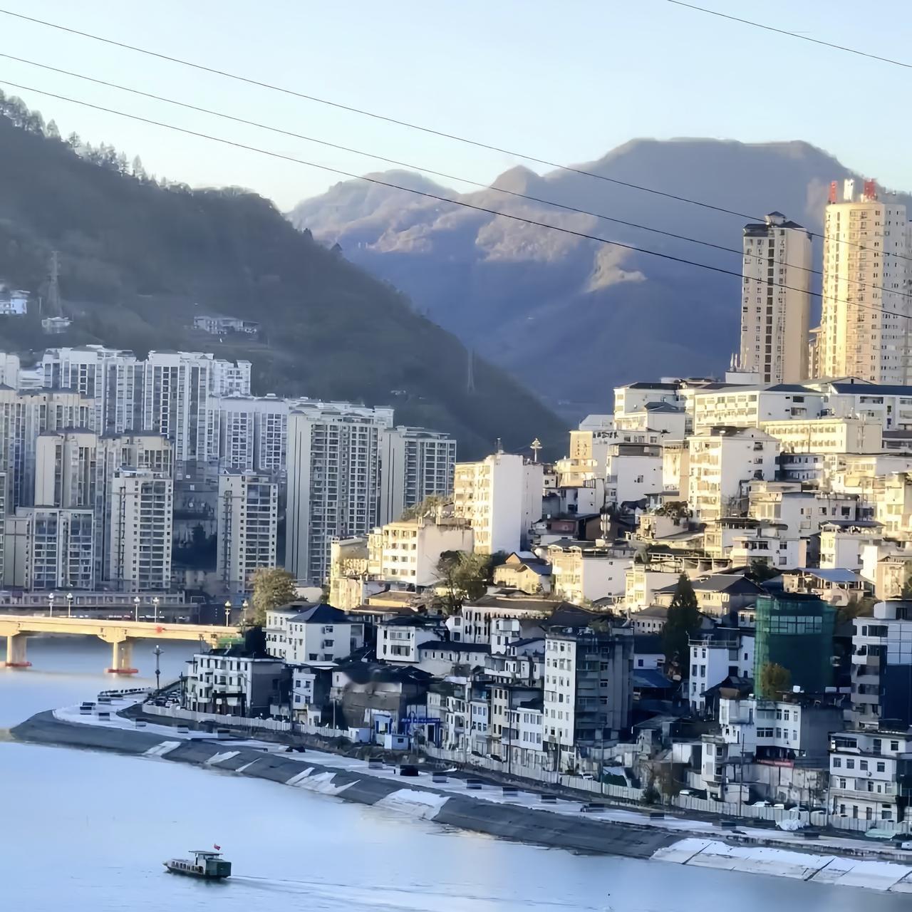 紫阳，不愧是陕西版“小重庆”来过陕西紫阳才明白，为什么大家都叫它陕南小重庆