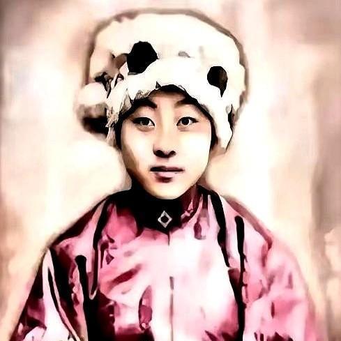 “杀一个鬼子，陪你睡一晚。”一个才18岁的姑娘，对着一群眼冒绿光的糙汉子，把