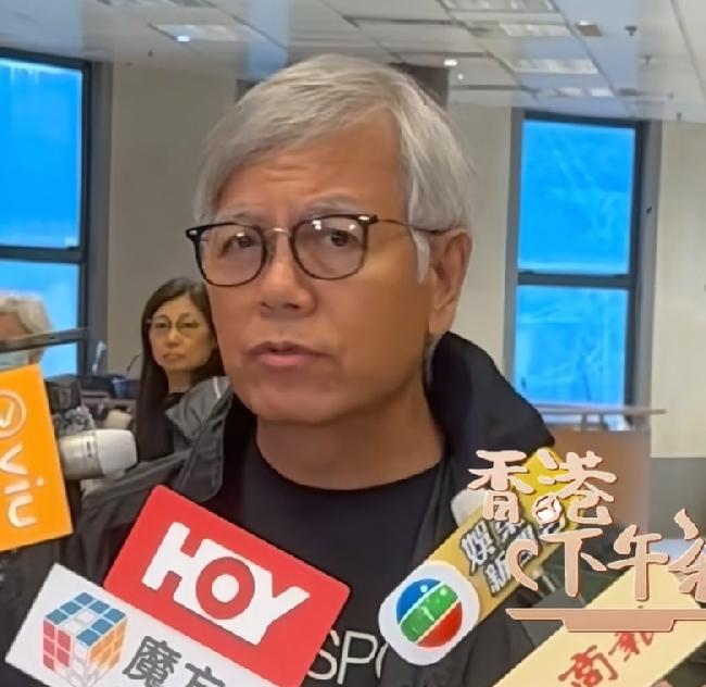 田启文辟谣谢贤演少林足球没要钱。其实周星驰封了一个红包给他，好彩头的红包，只是