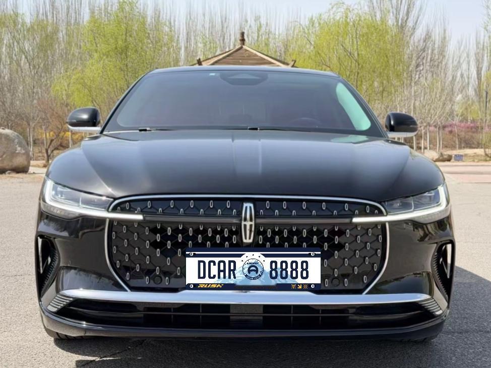 林肯Z定位中型豪华轿车，凭借着大空间，高配置和全系的强动力，在二线豪华品牌里表现