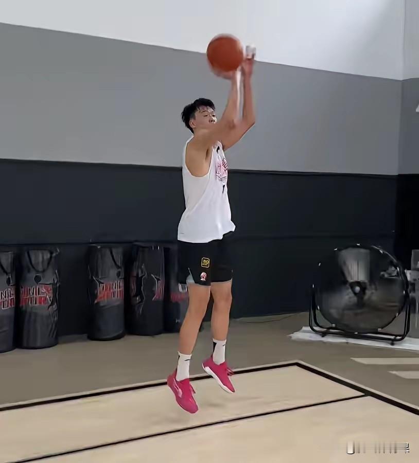 广东将最强的阵容冲击常规赛冠军！CBA常规赛第二阶段将于3月11日再次烽火战