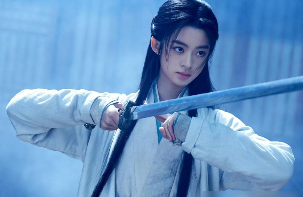 被当面骗了的感觉是什么？当年赵丽颖拍楚乔传，满心以为能拍完原著三本，把那个心怀