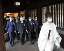 日本现在改变策略了，为对付中国，他们开始剑走偏锋了。11月29日，根据日本《朝日