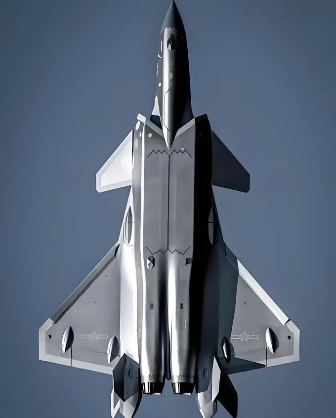 中国隐身战机（以歼-20为核心，含歼-35）的核心优势集中在隐身、气动、航电、动