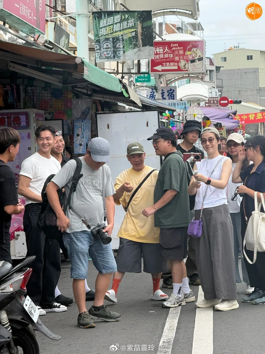 【明周】江美儀吳業坤台灣掃街被偶遇　張振朗高雄拍攝疑加入《試真D》江美儀率四位