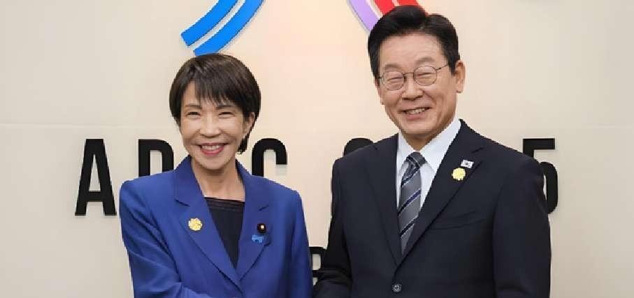 日韩刚凑一块就捅娄子，日本首相脚踩红线惹怒中国，韩国总统这下慌了。最近日韩领导