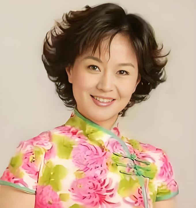 她向丈夫蒋启星提出了离婚，蒋启星同意离婚，却让她二选一，孩子和财产只能带走一样！