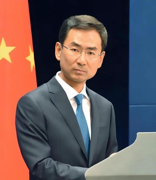 1200吨战略石墨，几十个重型集装箱。就这么悄无声息运到了美国。一家中国的上