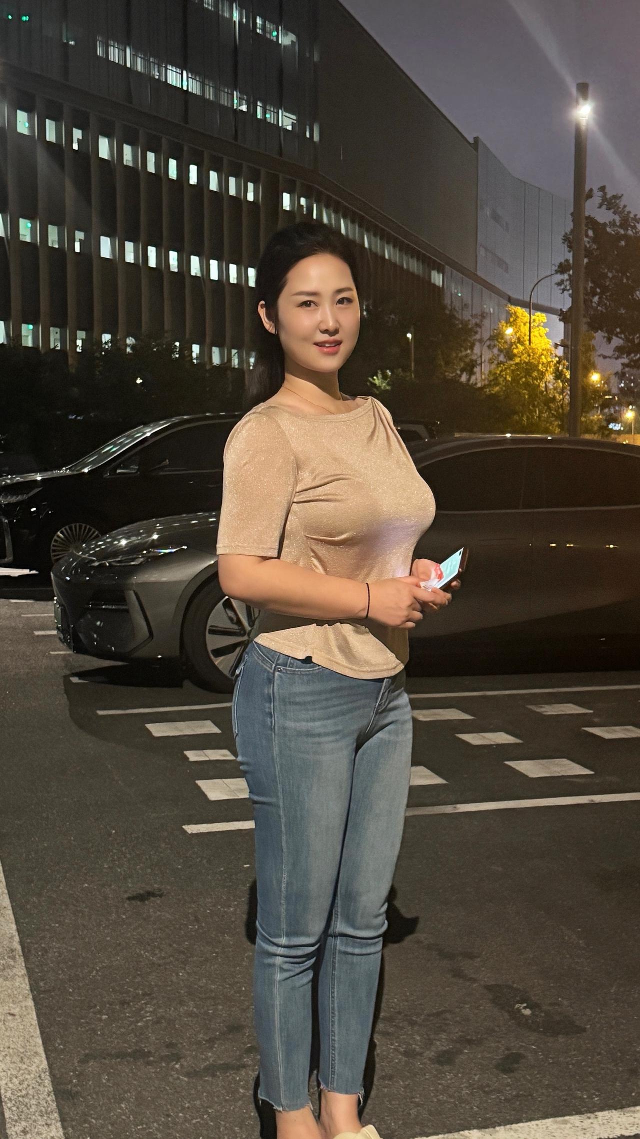 愿你的生活，既有软肋，也有盔甲；既能感知细碎美好，也有勇气奔赴山海。