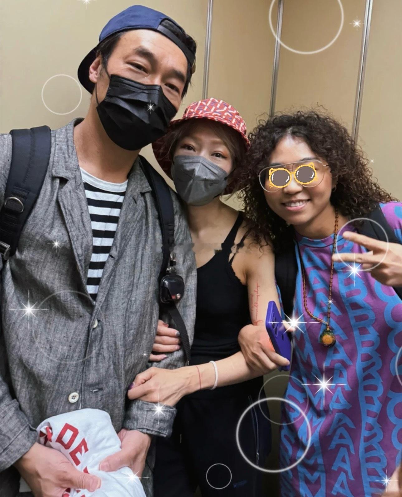 网友香港偶遇郑秀文许志安​​​