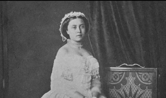 德意志帝国第二位皇后维多利亚1840年11月21日，结婚9个月零11天的维多利