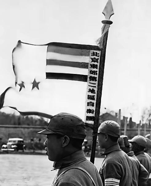 1942年12月，蒋介石朱笔一挥：枪毙。第二天林世良就栽在刑场。他仗着孔家乘