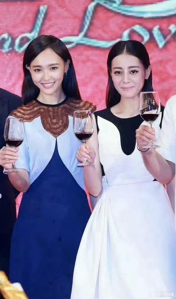 迪丽热巴可以说是气运之子，吸血85花第一人在千颂伊大火之后接到了相同类型的高雯，