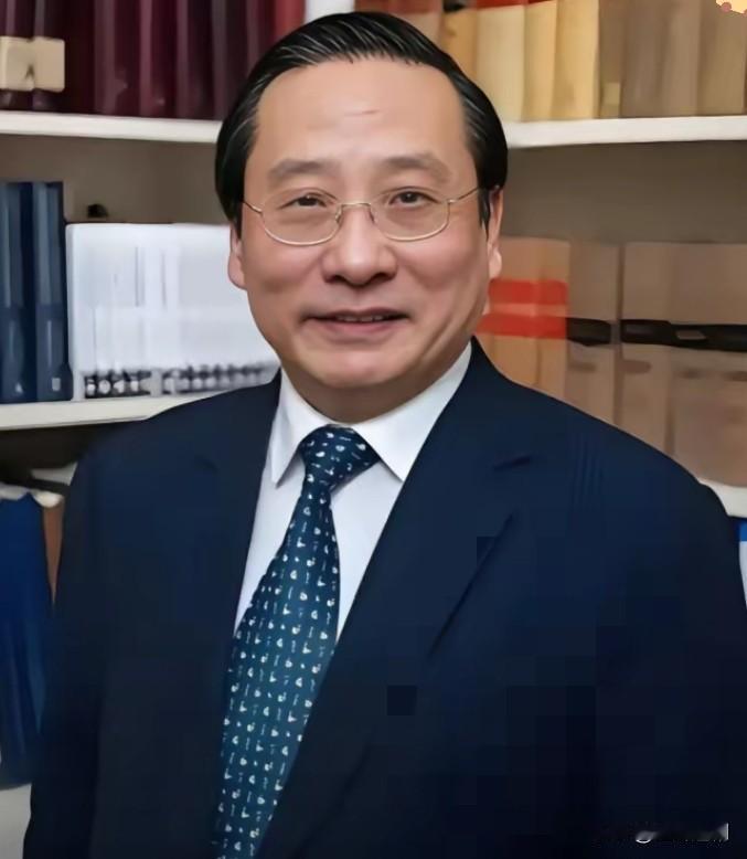 这回是真的扬眉吐气了！高志凯一句反问炸翻BBC直播间，全球都在传这段“逻辑杀”名