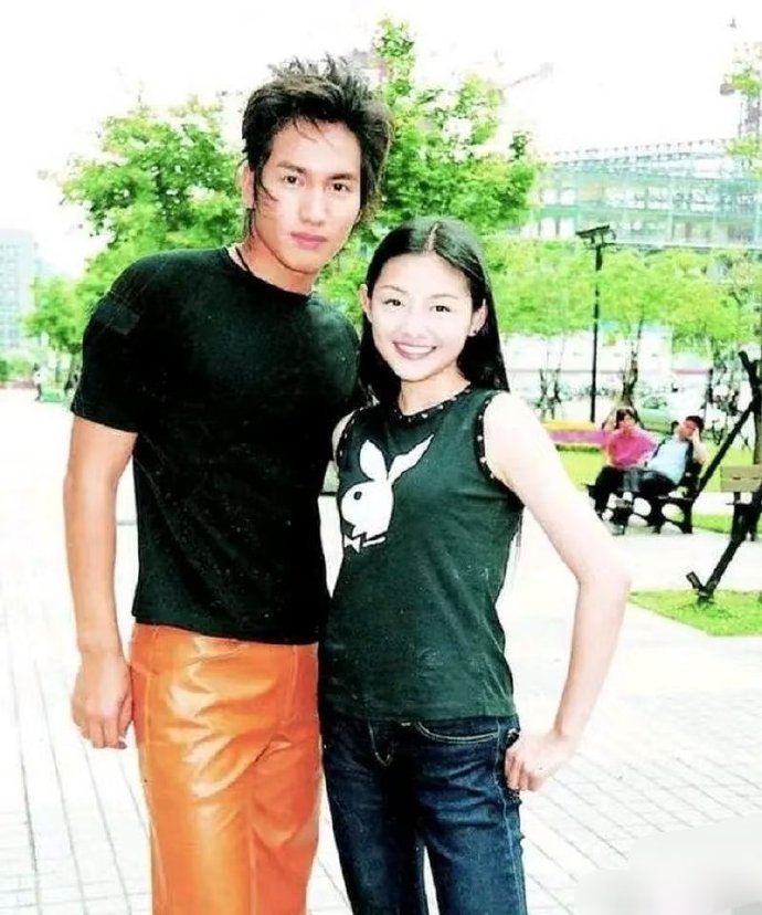 大s和言承旭因为拍摄《流星花园》成了好友，剧中太亲密一度还传了绯闻，但是他们实际