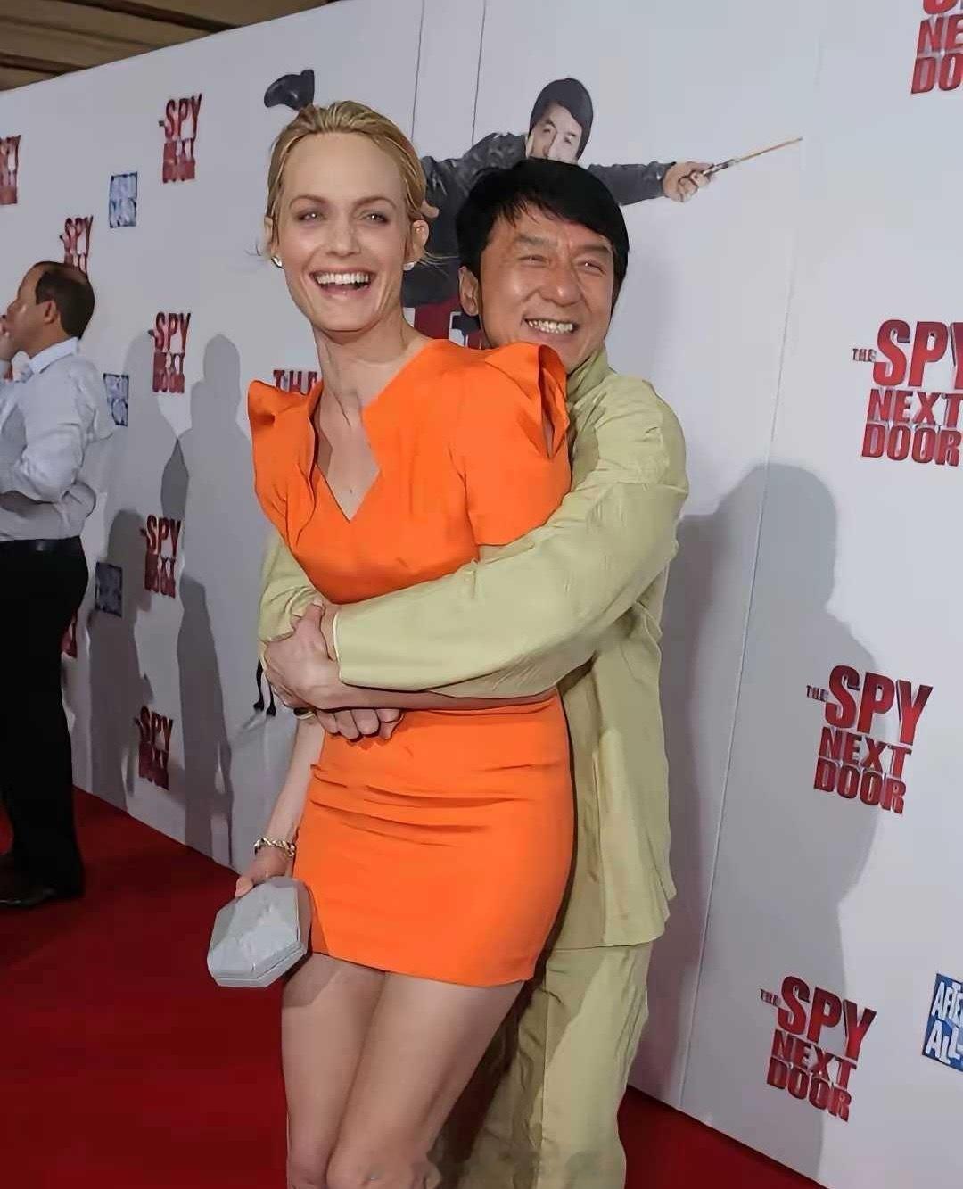 如果你是成龙大哥，看到这些照片，你愿意花多少钱永久删除？