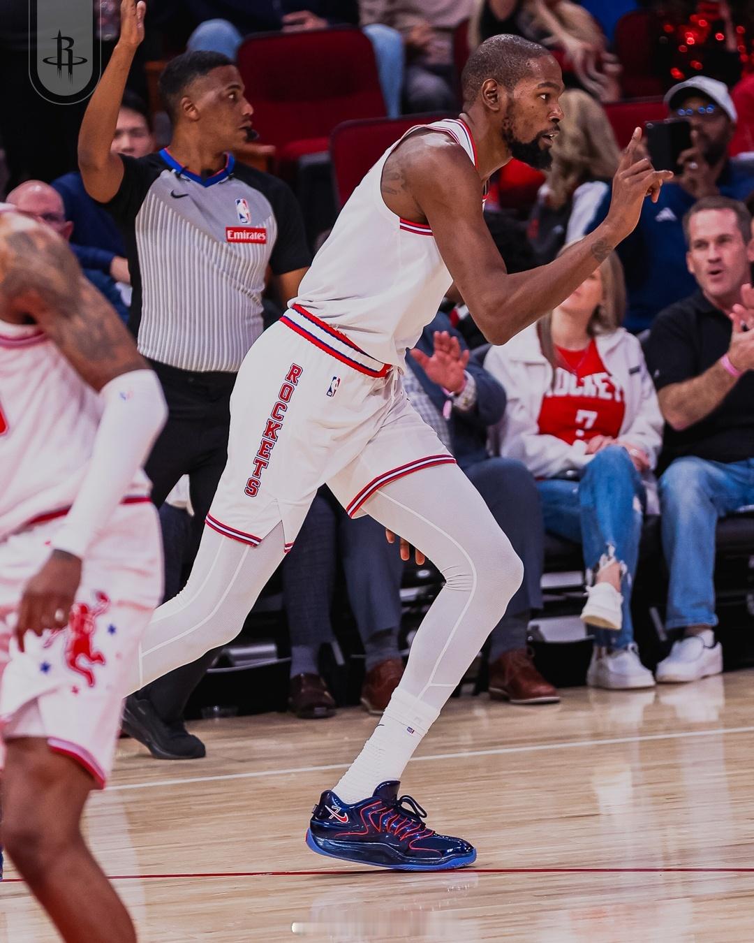 NBA25-26赛季火箭常规赛第10场，全场比赛结束，火箭135-112奇才，战