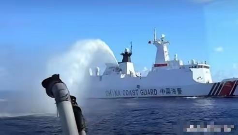 南海风浪见血性！外媒披露在黄岩岛执法行动中牺牲烈士，今天请记住这两个名字！