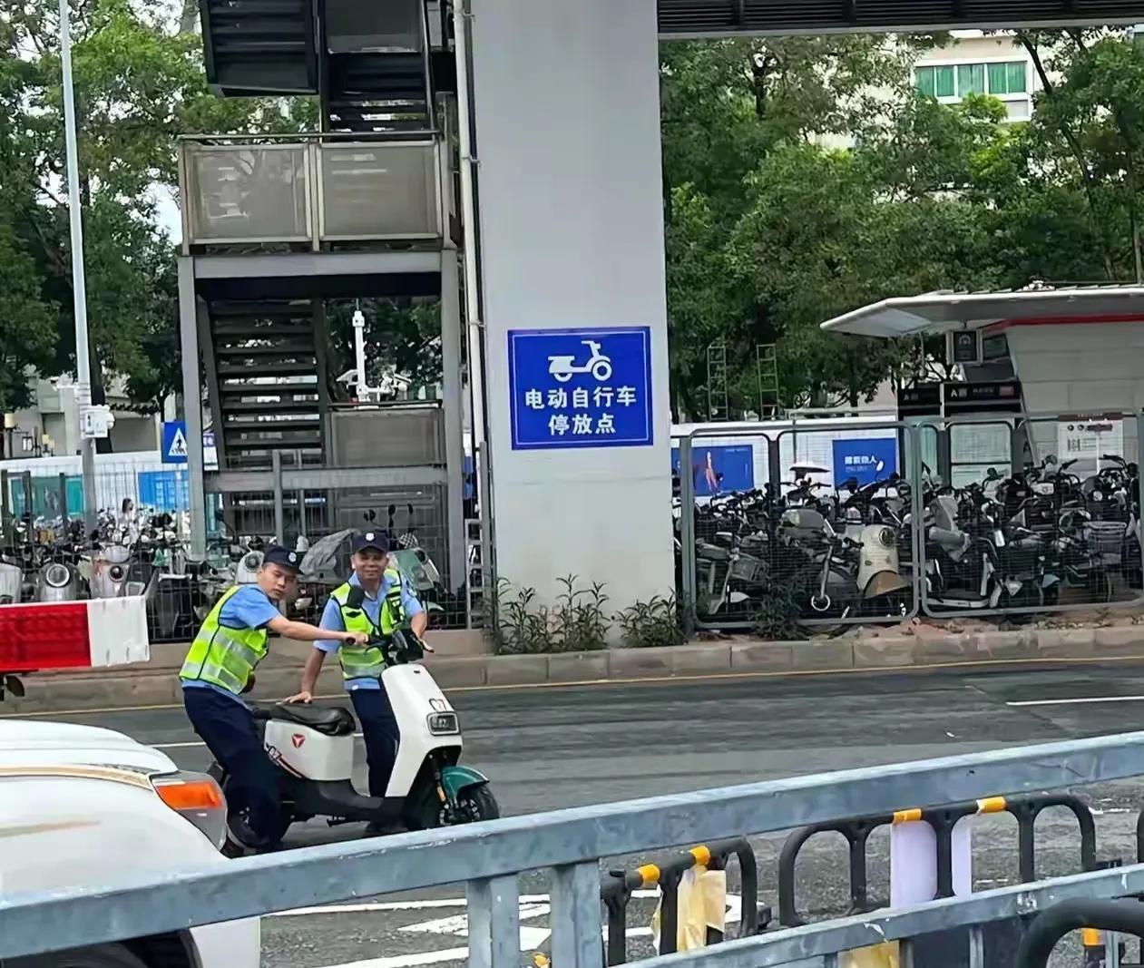 终于盼来了！深圳市政府终于出手整顿电瓶车。最近几年，深圳被电瓶车围城，无论是城