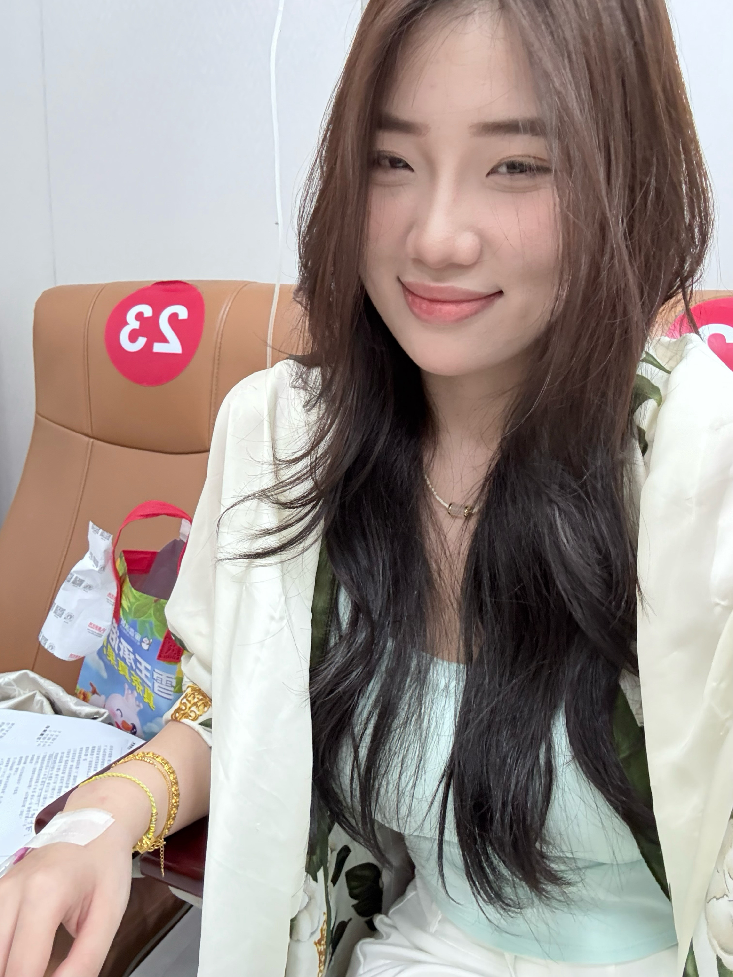 玩大了以为小感冒结果肺炎了[哭哭]​​​