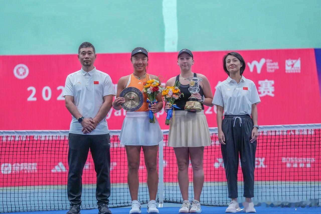 🥈🇨🇳贵阳W50女单决赛🇨🇳任钰菲2-6/3-6🇷🇺舒布拉泽【3