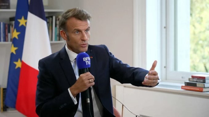 对不起！你们只能坐小孩那桌！彭博社报道，法国总统马克龙受到特朗普称呼中美“G2”