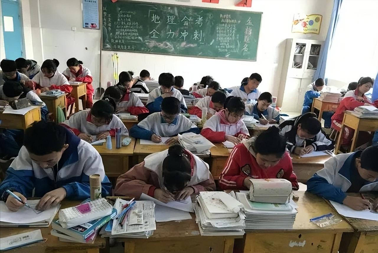 班主任坦言：高中真正能脱颖而出的，只有这五类孩子！高中的知识点真的比初中难太