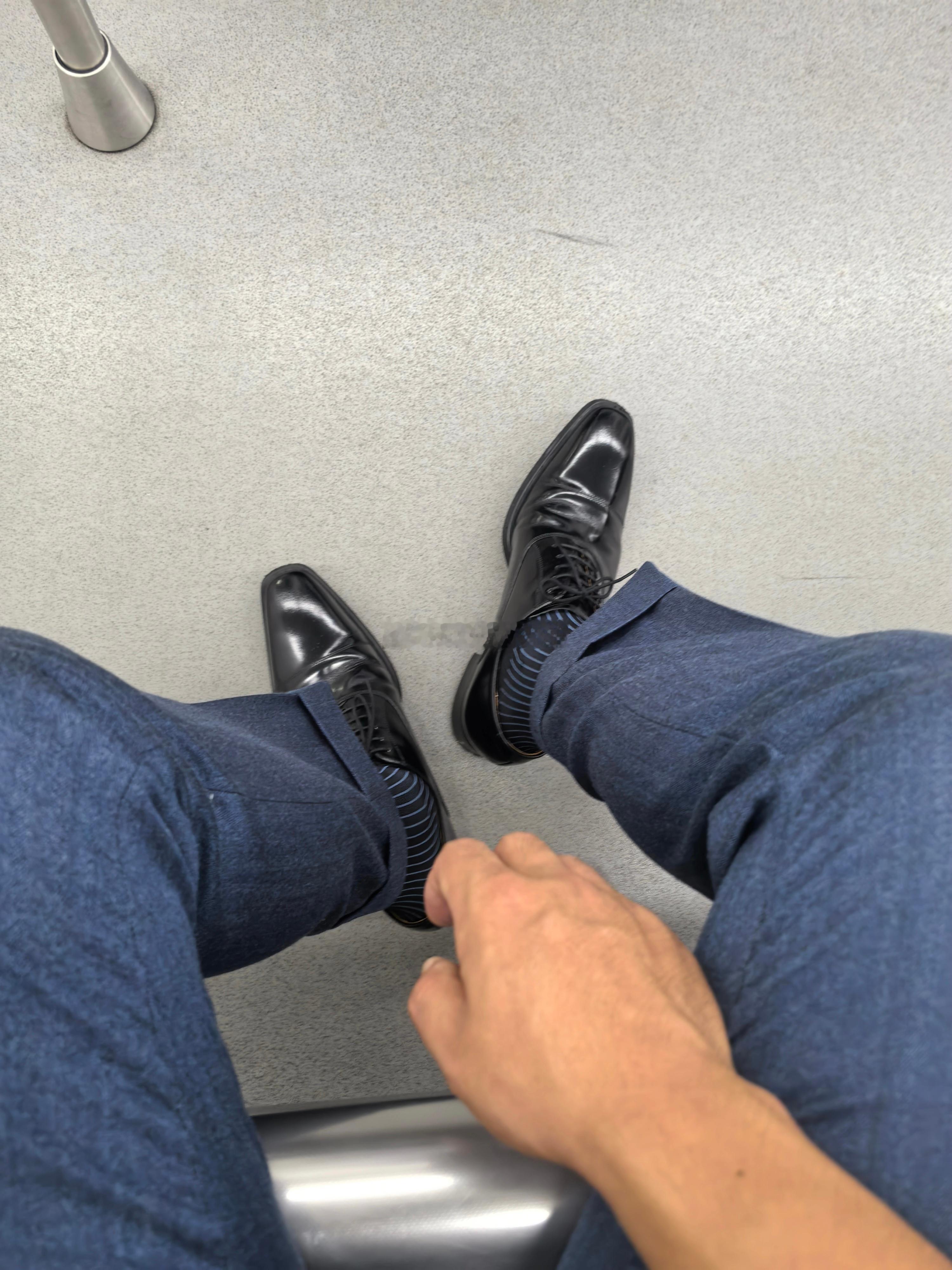 今天是最美刑具👞你喜欢上刑嘛男士正装皮鞋穿搭皮鞋西装