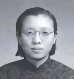 党组织派她潜伏南京，给了二十根金条，结果这个女人，打了整整三年麻将，把钱输了个精