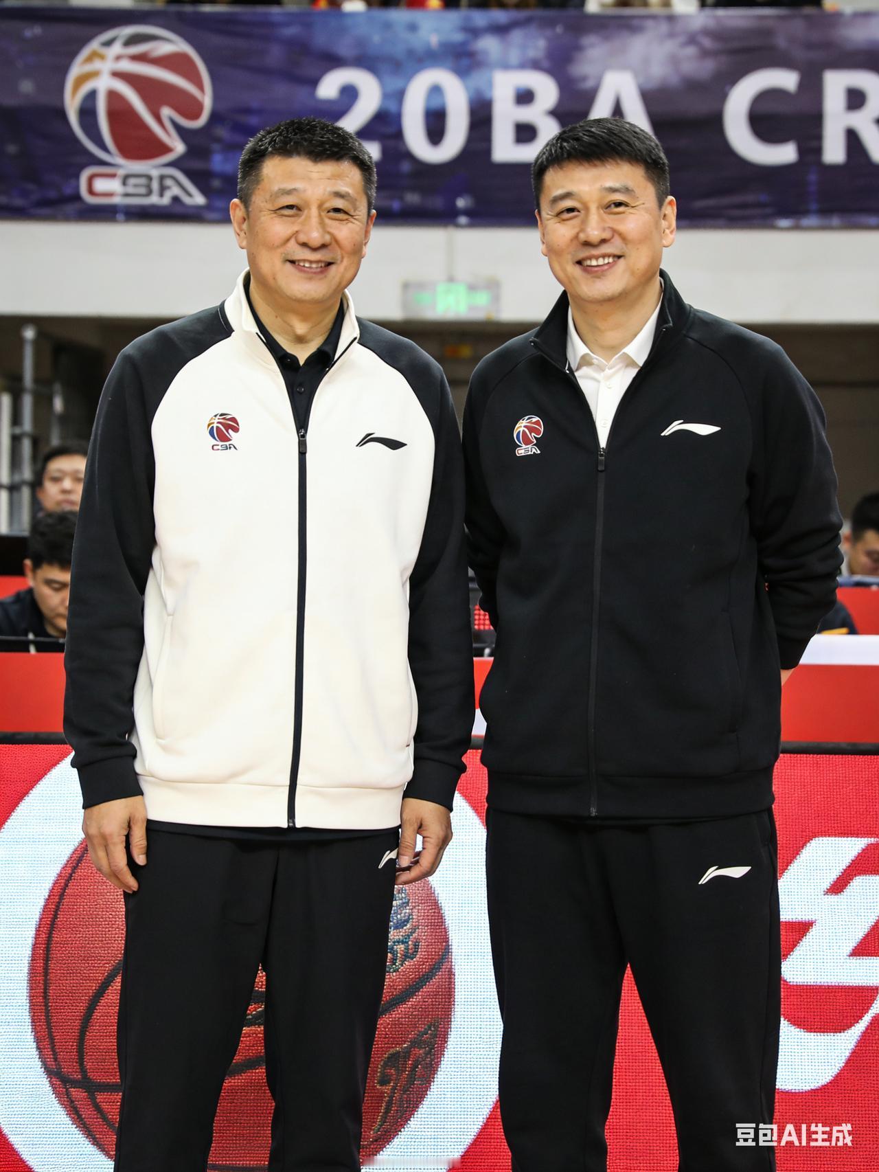 李春江和杜锋谁的执教能力更强？李春江离开的时候留下一堆大佬，杜锋担任主教练十几年