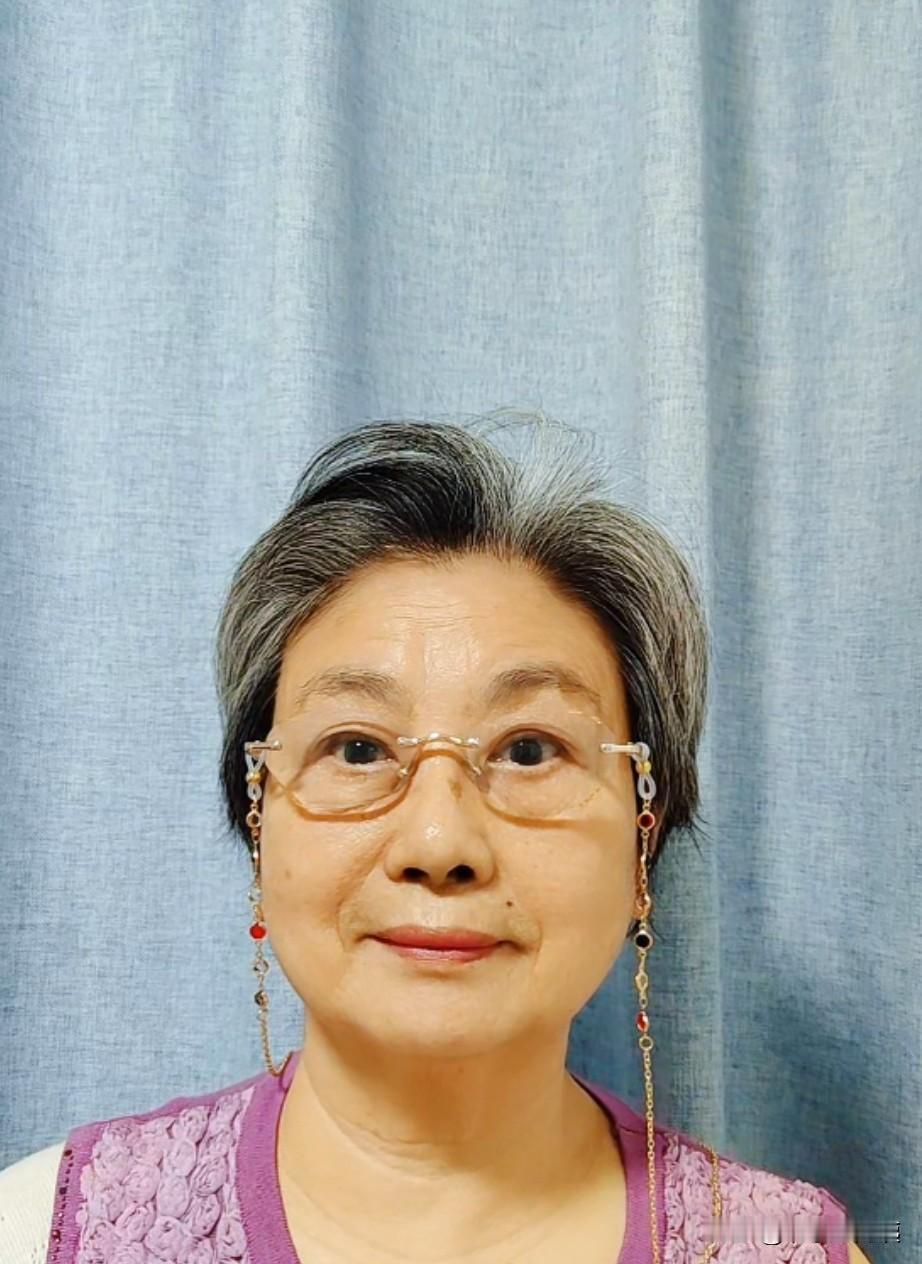 哎!看我这老糊涂，干的这叫什么事儿啊？平白无故冤枉人家，真不好意思！周末如
