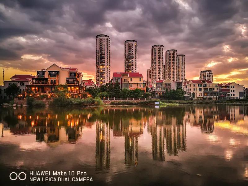 花七八千买华为手机，得看个人需求。像华为Mate80ProMax，售价79