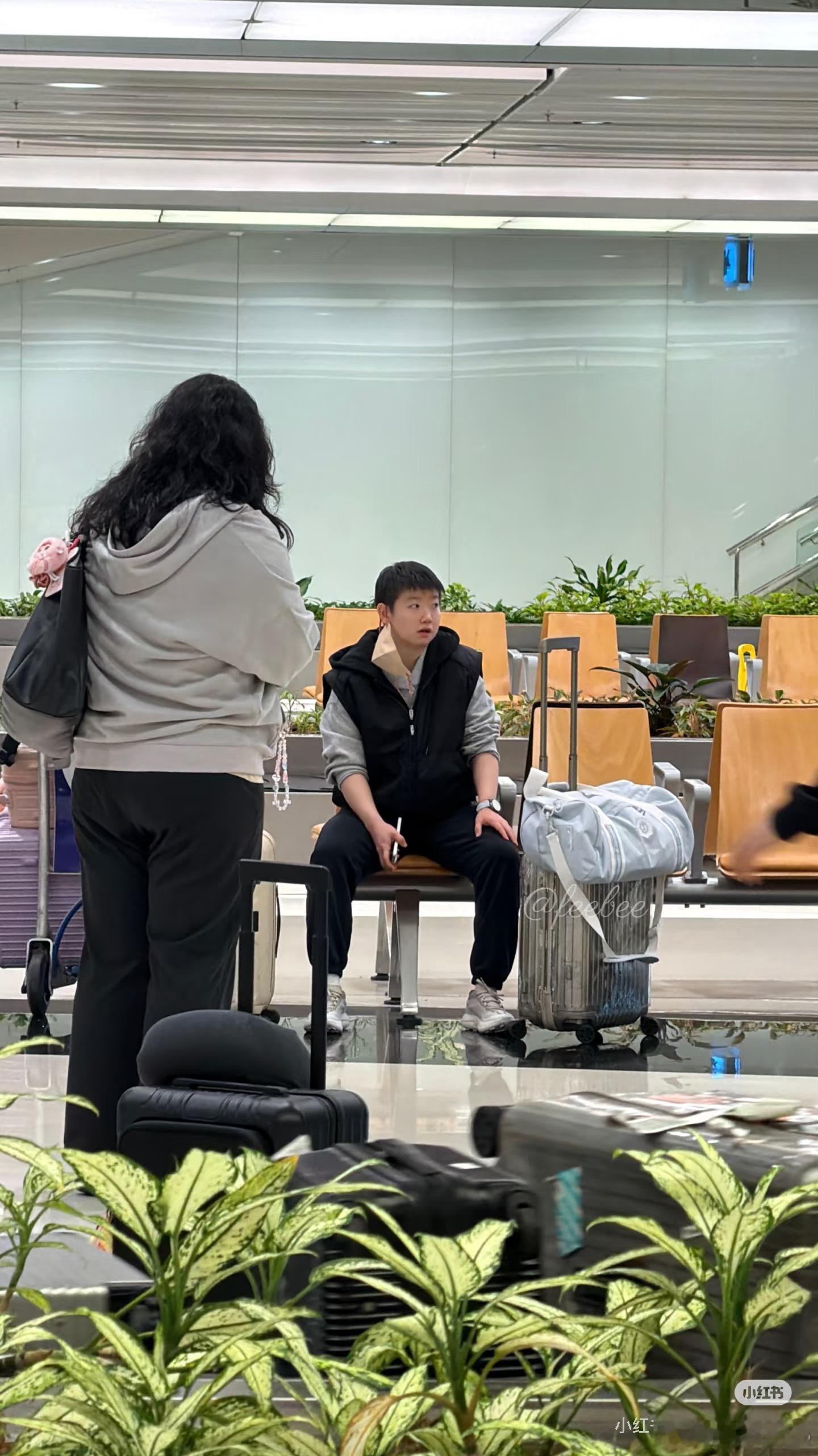 可爱🫳🏻🫳🏻