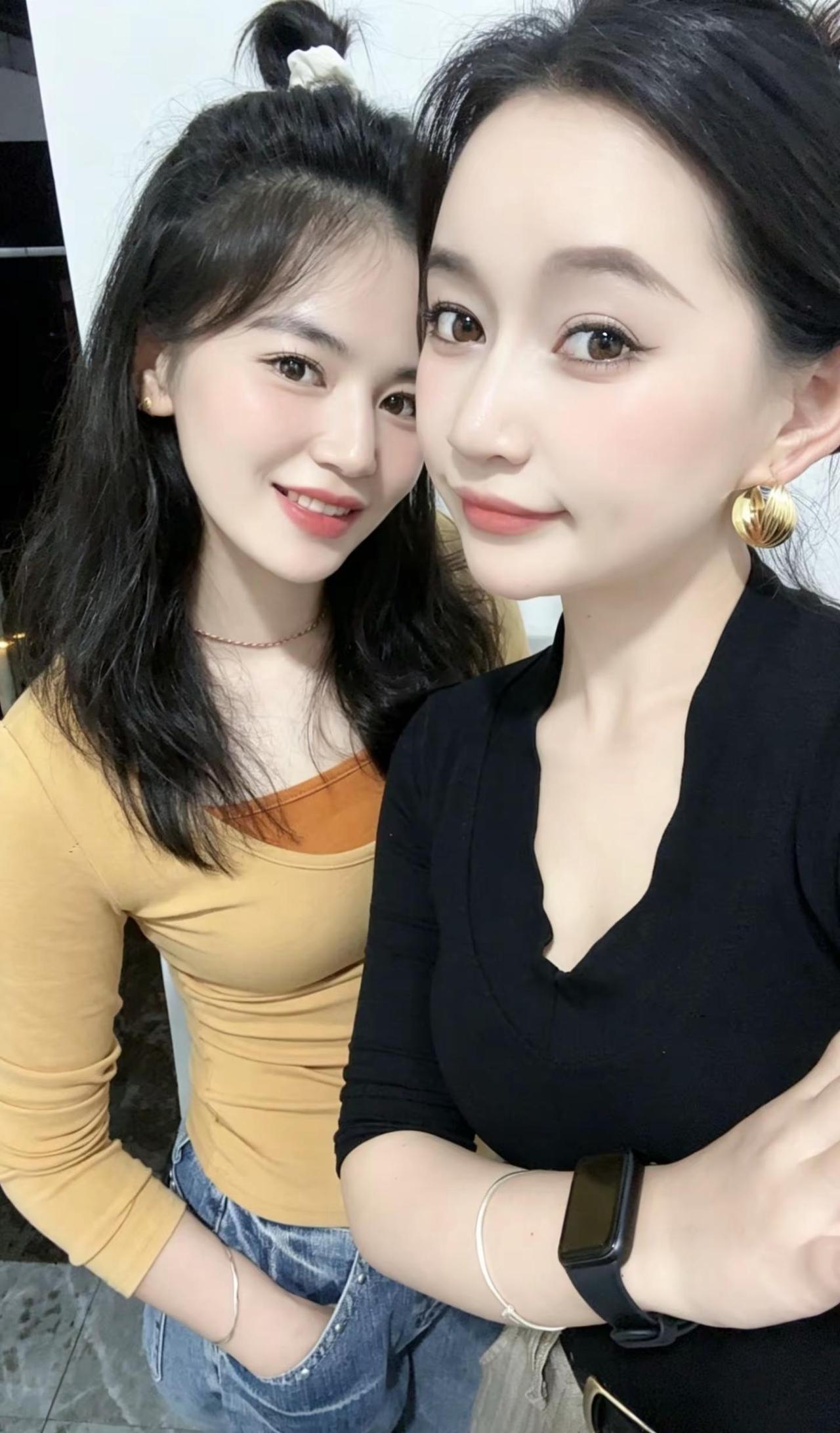 身边啥都缺就不缺美女☺️☺️