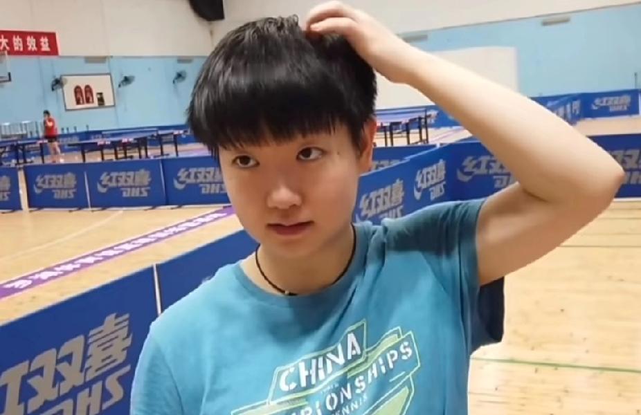 考古挖到宝！原来这就是孙颖莎的“小魔王”养成记🎥✨当别人在享受元旦假期时